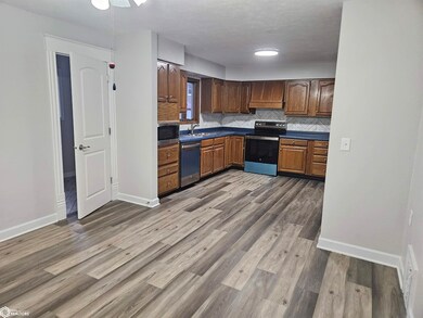 417 N 15th St, Clarinda, IA 51632 - photo 7