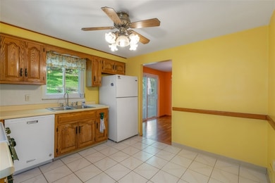 100 Longvue Dr, Pittsburgh, PA 15237 - photo 7