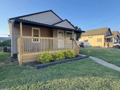 4328 Hughes St, Huntington, WV 25704 - photo 2