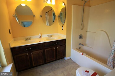 10624 Riva Place, White Plains, MD 20695 - photo 4