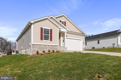 81 Patterson Dr, Stewartstown, PA 17363 - photo 2