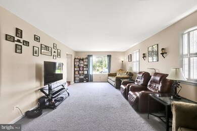 2943 Roosevelt Dr, Chambersburg, PA 17201 - photo 6