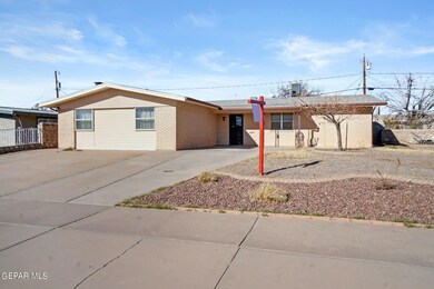 5809 Porpoise Dr, El Paso, TX 79924 - photo 2