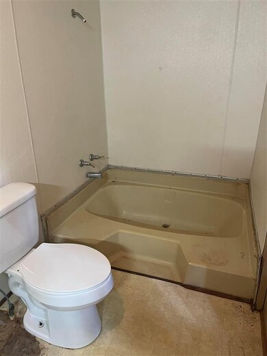 861 Cypress St, Florala, AL 36442 - photo 7