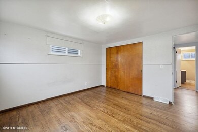 4561 E Oak Knoll Rd, Rolling Prairie, IN 46371 - photo 7