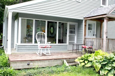 121 Deepwood Rd, Barrington, IL 60010 - photo 4