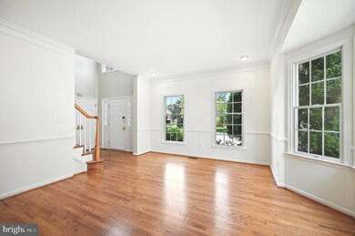 10861 Hunter Gate Way, Reston, VA 20194 - photo 6