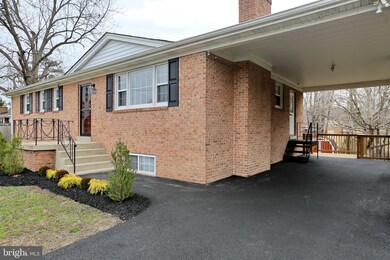 8543 Cardinal Ln, White Plains, MD 20695 - photo 4