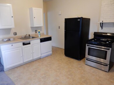 1127 1/2 Amherst St, Scranton, PA 18504 - photo 3