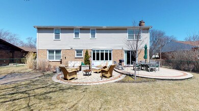 3327 Winnetka Rd, Glenview, IL 60026 - photo 2
