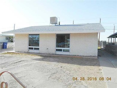 421 Gladys Ave, El Paso, TX 79915 - photo 2