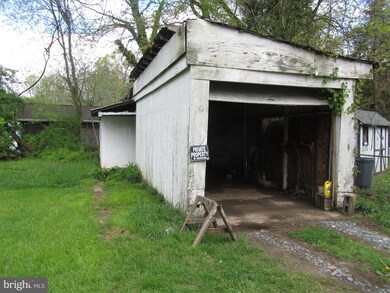 1506 Kent Ave, Gwynn Oak, MD 21207 - photo 4