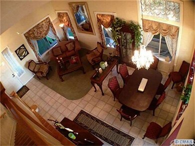 Huge volume ceilings in the Foyer
