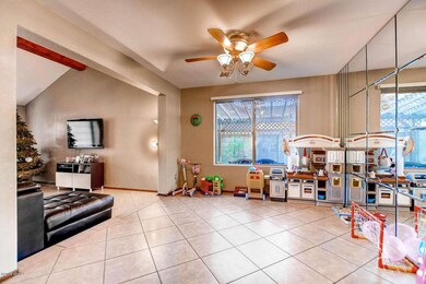 4525 E Evans Dr Phoenix AZ-large-006-Din