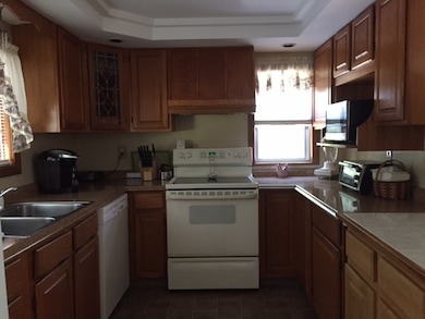 12 Boyd Rd unit A, Hudson, NH 03051 - photo 2