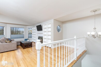 Living Room 20190502-DW-49372-FULL