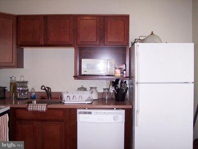 1542 Karen Blvd, District Heights, MD 20747 - photo 2