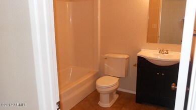 FULL HALL BATHROOM
