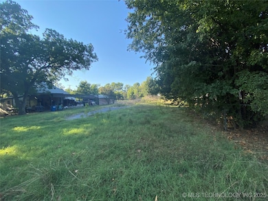 108 W Beech, Achille, OK 74720 - photo 2