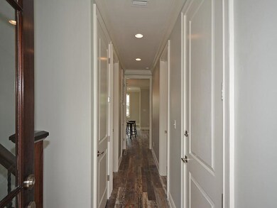 3_ENTRANCEHALL