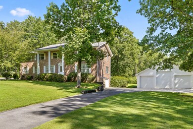 3118 Edgewood Dr