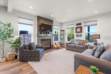 12-Living Room