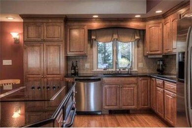 5 Stone Way, Wakefield, MA 01880 - photo 5