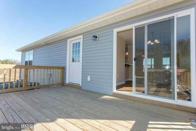 21 Brooks Dr, Colonial Beach, VA 22443 - photo 3