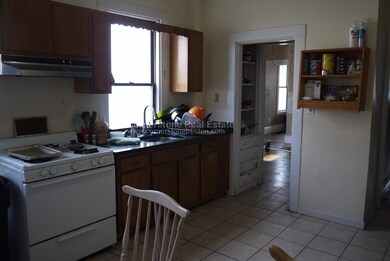 10-12 Saunders St unit 12, Boston, MA 02134 - photo 2