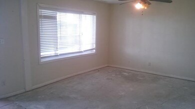 2914 S Claremont Ave, Independence, MO 64052 - photo 4