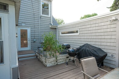 312 S Gladstone Ave, Aurora, IL 60506 - photo 5