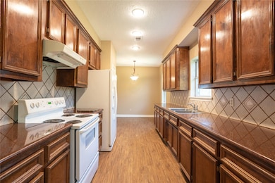 9422 Turner Rd unit 887C, Manvel, TX 77578 - photo 6