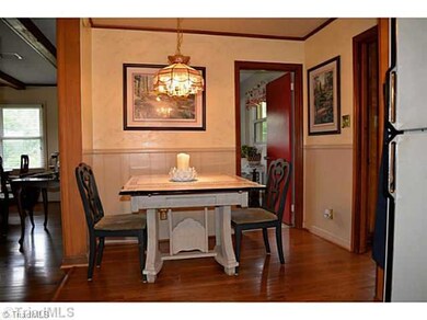 2411 Kivett Dr, Greensboro, NC 27406 - photo 6