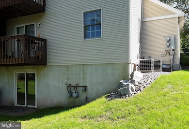 509 Maplewood Ave, Mohnton, PA 19540 - photo 4