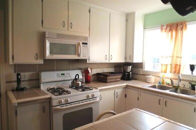 1725 SW J St, Grants Pass, OR 97526 - photo 5