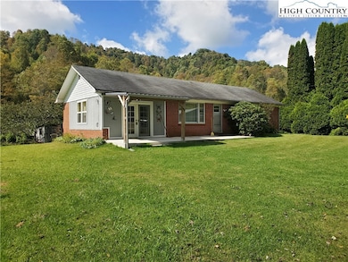 1411 Cabbage Creek Rd, Creston, NC 28615 - photo 7