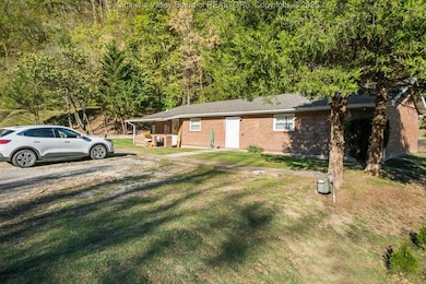 13849 Coal River Rd, Seth, WV 25181 - photo 2