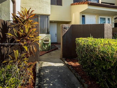 9761 SW 138th Ave unit HC1R, Miami, FL 33186 - photo 2