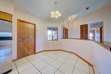 Breakfast Nook (1)