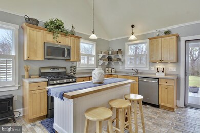 23501 Peach Tree Rd, Clarksburg, MD 20871 - photo 5