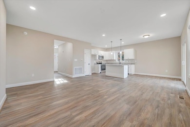 722 Belle Isle Dr, Union Hall, VA 24176 - photo 6