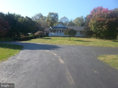 11308 White Hall Rd, Smithsburg, MD 21783 - photo 3