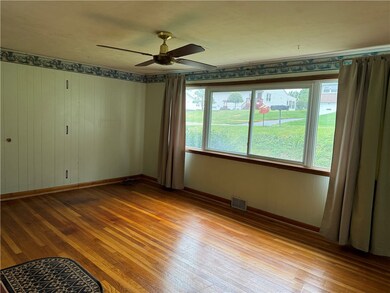 All I see is gleaming hardwood floors in your spac