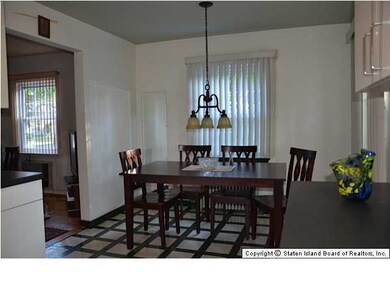 18 Coughlan Ave, Staten Island, NY 10310 - photo 5