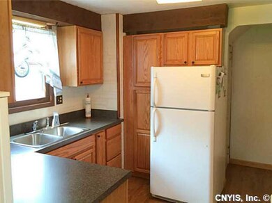 Kitchen Appliances stay!