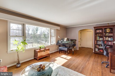 6426 Crosswoods Dr, Falls Church, VA 22044 - photo 6