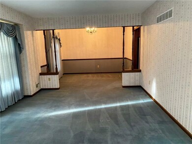 405 Meadow Ln, Raymore, MO 64083 - photo 4