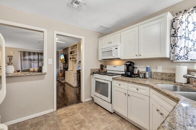kitchen 11