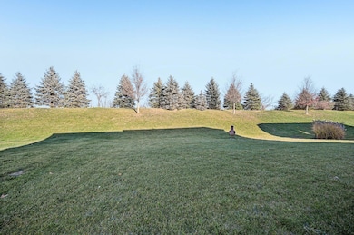 573 Eagle Walk Rd, Delaware, OH 43015 - photo 2