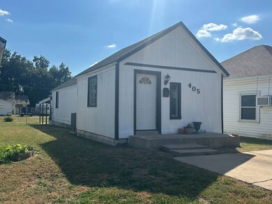405 W Wabash Ave, Enid, OK 73701 - photo 2